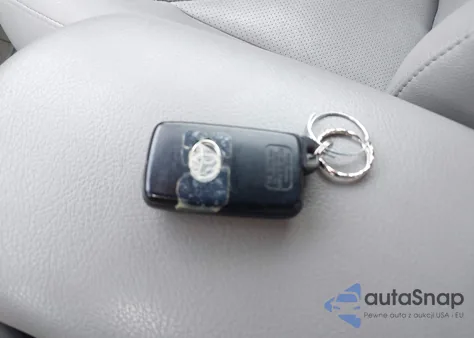 2011 Toyota Rav4 Limited z USA, uszkodzony, nr VIN 2T3DF4DV6BW091349